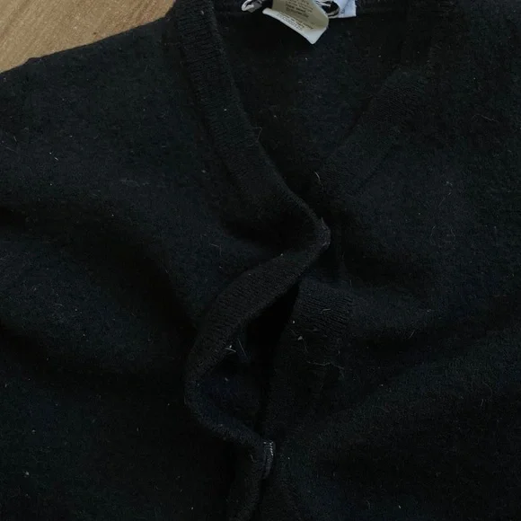 Vintage 1990’s Wool Dolce and Gabbana Mini Sweater - Picture 4 of 7